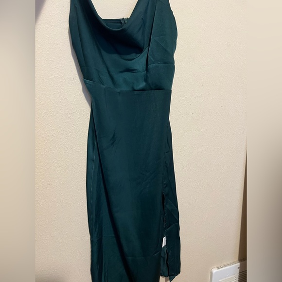 Dark green midi length dress size small worn once - Picture 4 of 4